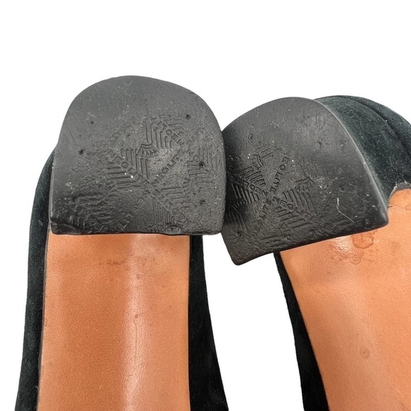 Salvatore Ferragamo Women’s Black Suede Square Toe Pump Heels Size 9 1/2 Narrow - Picture 9 of 9